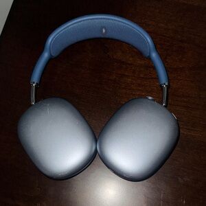 Apple AirPod max Wireless Headphones in Blue